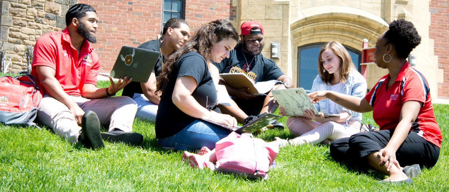 Students on Sullivan Lawn