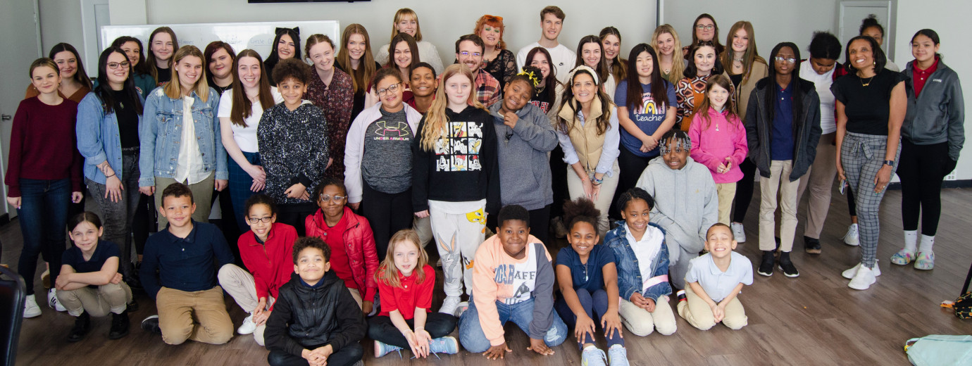 Education Students Presented “Passports Around the World” at Jeannette After-School Program