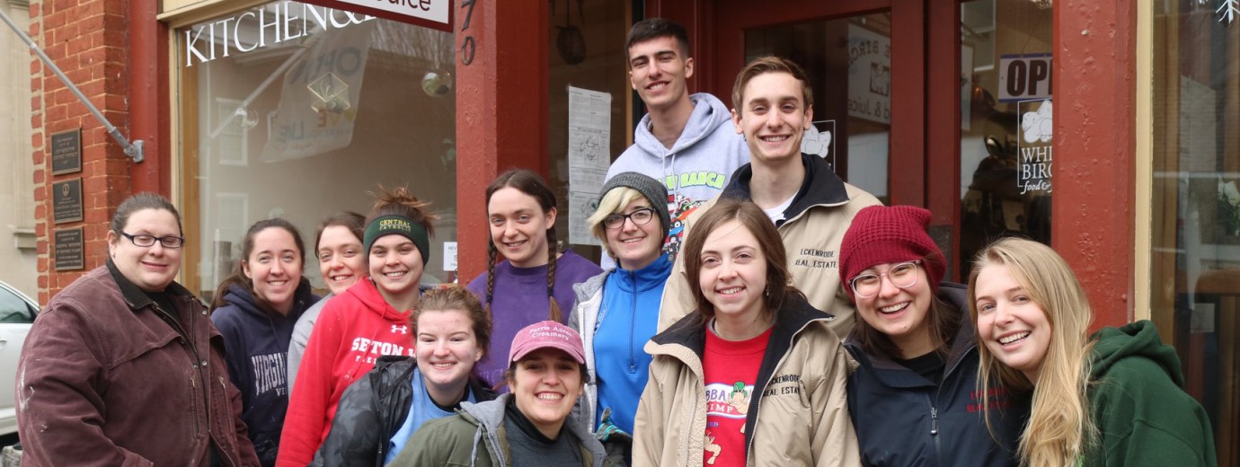 Seton Hill Students Volunteer During Annual Habitat For Humanity Trip